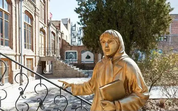آیین بزرگداشت پروین اعتصامی در تبریز برگزار می شود
