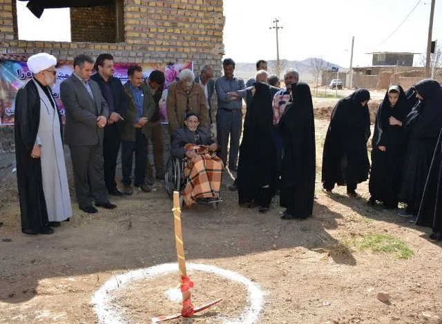 بانوان با اولويت خريد از كالاهاي توليد داخل نقش موثري در حمايت از توليدات داخلي دارند