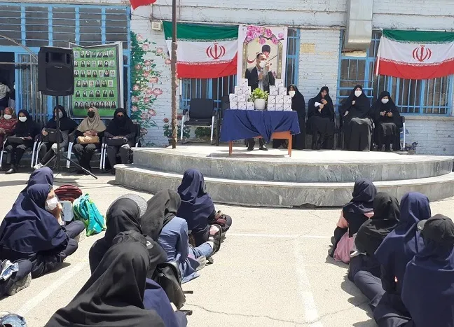 زنگ «سپاس معلم» در شهرستان قرچک نواخته شد
