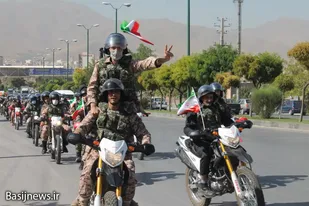 رژه موتوری و تجدید بیعت بسیجیان همدان با شهدا