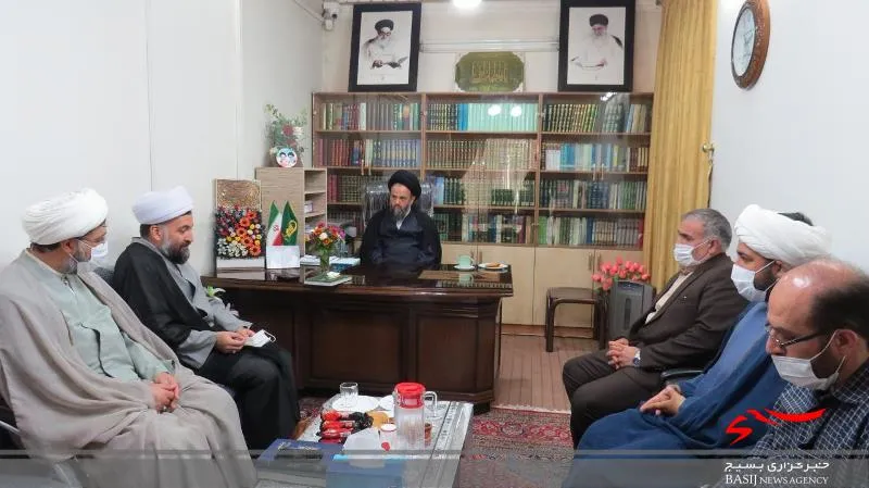 رئیس سازمان تبلیغات استان اصفهان با امام جمعه خمینی شهر