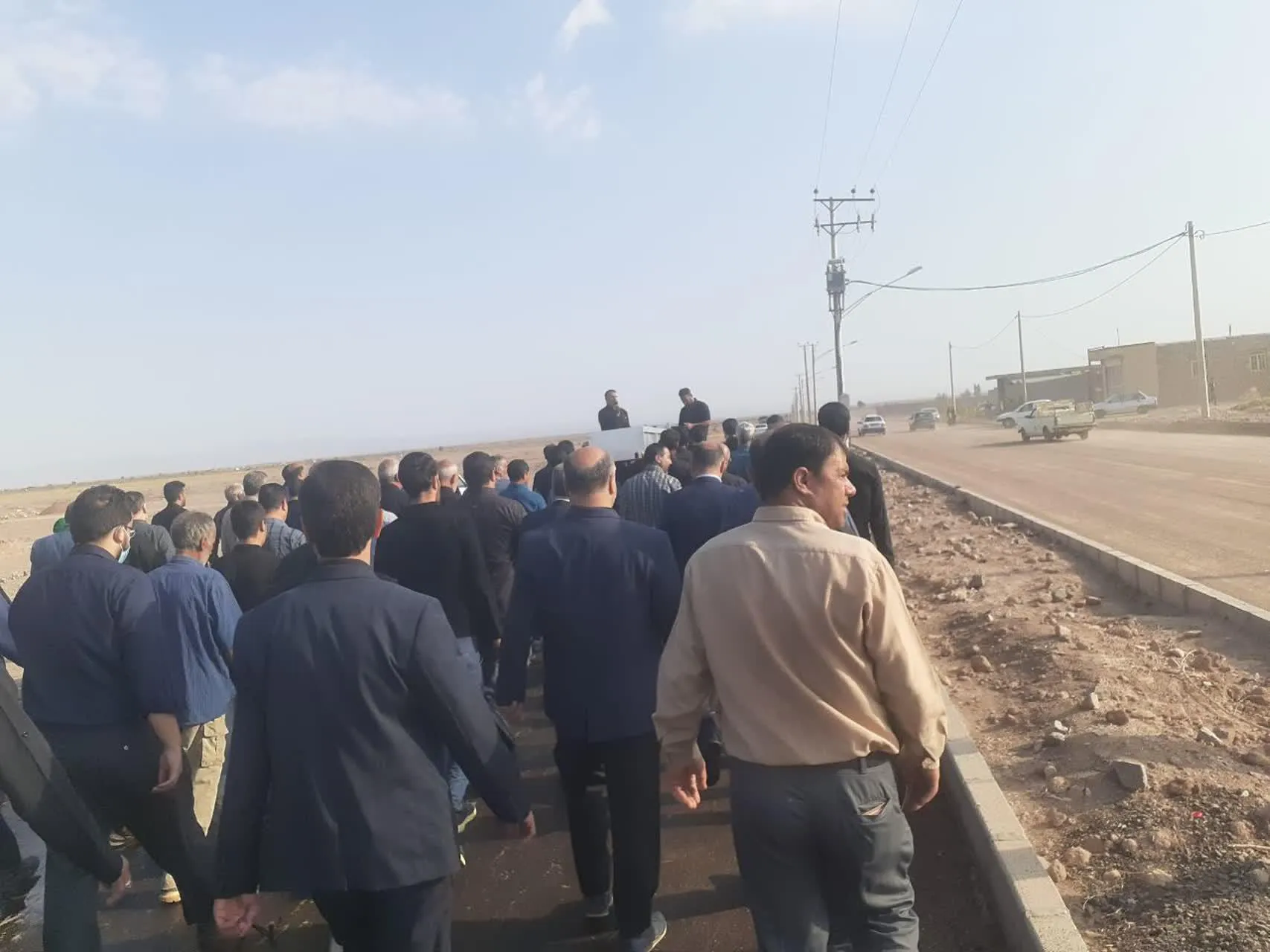 تشییع جنازه پدر شهیدان زائری امیرانی در اردستان انجام شد