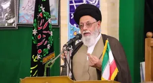 هدف دشمن از بین بردن عفت اجتماعی است