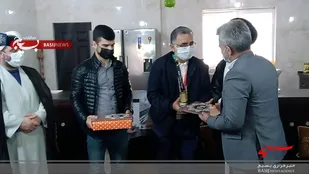 اهدای مدال قهرمان عباس آبادی به خانواده شهید آقابابایی + تصاویر