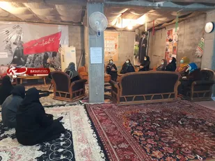 برگزاری جلسه بررسی محورهای احساس خوشبختی در خانواده