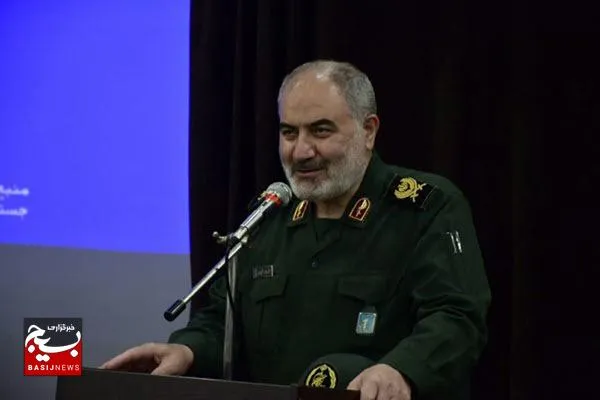 لزوم تبیین شاخصه‌های فرد اصلح در جامعه