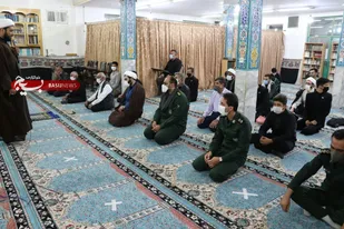 برپایی نماز جماعت با حضور فرمانده سپاه سرخه در روستای لاسجرد