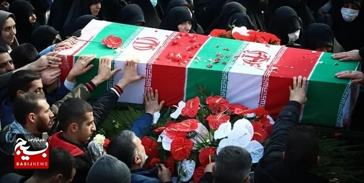 تشییع پیکر شهید گمنام در صداوسیمای خوزستان با حضور مردم