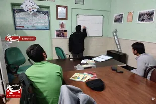 کلاس های رفع اشکال دروس مدرسه در پایگاه های بسیج سرخه برگزار شد