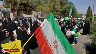 حضور وحدت آفرین مصداق جایگاه اجتماعی بانوان مسلمان/بانوان برای حفظ کیان نظام، اسلام و امنیت کشور مردانه پا به میدان گذاشتند
