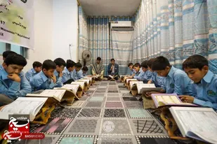 نقش افرینی دانش آموزان دربرگزاری ۱۰۰۰ محفل قرآنی در ماه مبارک رمضان
