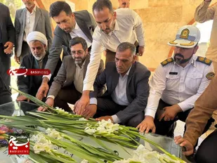 برگزاری آیین گلباران مزار شهدا شهرستان چهارباغ