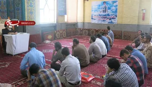 ضرورت ترویج فرهنگ عاشورا و ایثار و شهادت در جامعه