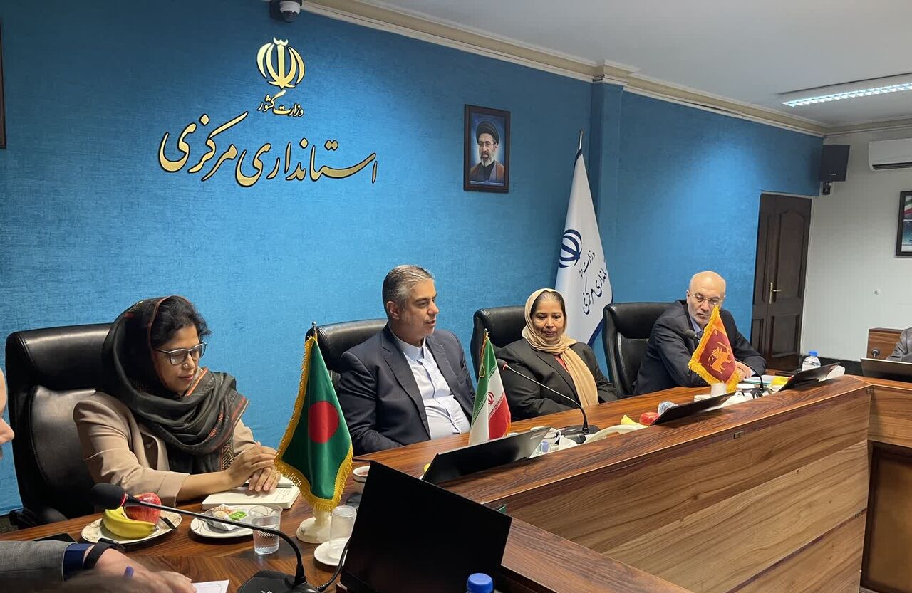 استان مرکزی قطب مهم صنعتی و معدنی ایران است استان مرکزی قطب مهم صنعتی و معدنی ایران است