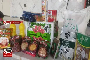 100 بسته معیشتی بین خانواده های نیازمند در روستا لاسجرد در سرخه توزیع شد