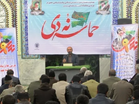 انتظار دوستی از دشمن انقلاب نباید داشت