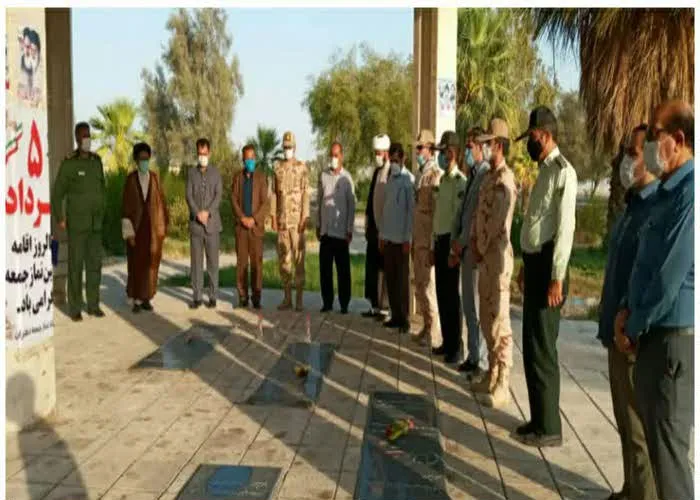 غبار روبی و دیدار با خانواده معظم شهداء گرامیداشت پنجم مرداد در دهلران