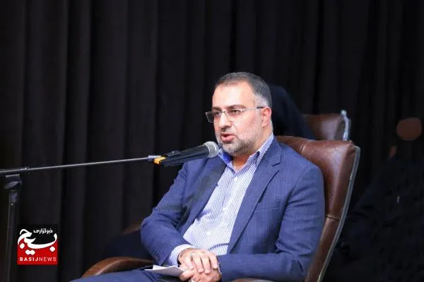 امروز رسانه‌ها افکار عمومی را در جهان مدیریت می‌کنند