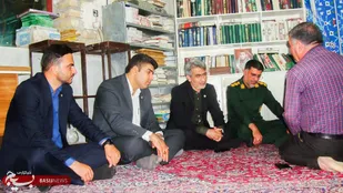 پاسخگویی به مطالبات و پیگیری مشکلات حقوقی قضایی مردم در مسجد سیدالشهدا(ع) یاسوج