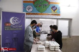 توزیع ۵۷ هزارپُرس غذای گرم و ۹۵۰۰ سبد کالا بین نیازمندان استان سمنان
