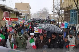 راهپیمایی مردم بخش زرین دشت در 22 بهمن