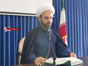 وظیفه خواص جامعه در شفاف کردن فضای سیاسی جامعه بسیار حائز اهمیت است