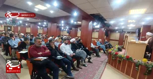 محافظت از انقلاب، رسالت بسیجیان/ دشمن به دنبال اقتدار زدایی از نظام اسلامی است