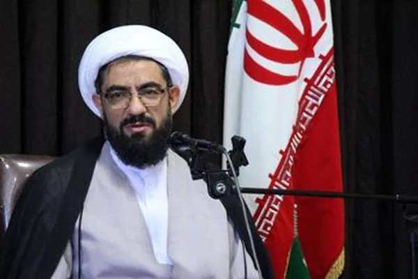 لزوم ترویج فرهنگ کتاب و کتابخوانی در جامعه / فضای مجازی به فرهنگ کتابخوانی و مطالعه آسیب زده است