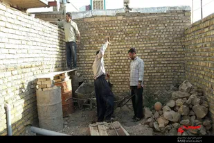 احداث خانه توسط جهادگران حوزه دمق در روستای تپه&zwnj;دبی