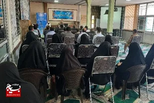 یک مجاهد واقعی تبیین باید آماده ایثار باشد