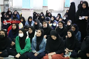 برگزاری &nbsp;مراسم رای اولی ها در دبیرستان شاهد دهلران