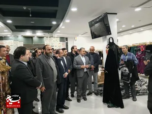 فضاسازی مجتمع&zwnj;های تجاری با موضوع حجاب، بستری برای دوری خانواده&zwnj;ها از هنجارهای اجتماعی+عکس