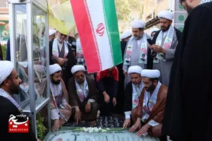 برگزاری آیین راهیان مکتب حاج قاسم در گلزار شهدای کرمان