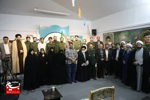 دیدار اعضای ستاد برگزاری یادواره ۶۰۹۰ شهید استان قم با مادر شهیدان زین&zwnj;الدین
