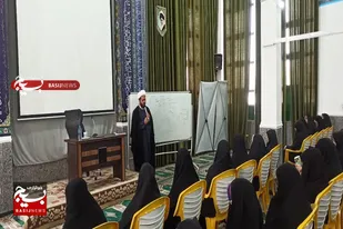 برگزاری همایش ارکان تربیتی صالحین در رزن
