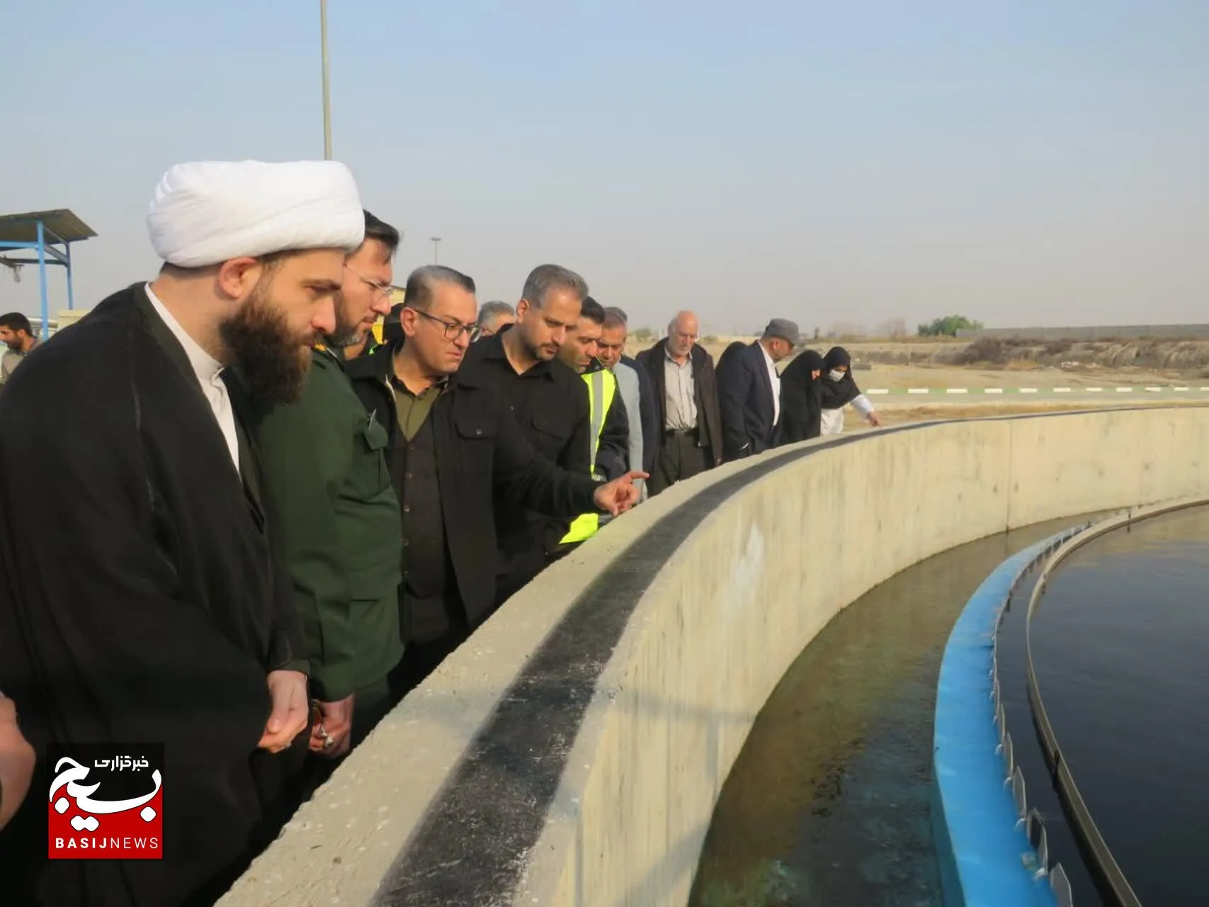 بازدید فرمانده سپاه از تصفیه خانه فاضلاب شهرستان پیشوا