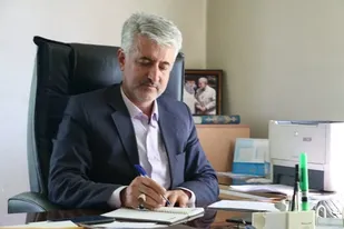مبارزه با علف&zwnj;های هرز در مزارع گندم و جو شهرستان فیروزکوه
