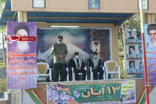 برگزاری مراسم صبحگاه با محوریت گرامیداشت روز دانش آموزی در ناحیه مقاومت بسیج آران و بیدگل برگزار شد.