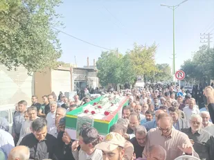 پیکر جانباز شهید حاج غلامرضا توکلی در نجف آباد تشییع شد/تصاویر
