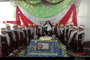 جشن تولد مادر شهید &laquo;اسدی منش&raquo; با حضور نوگلان مهد قرآنی نورالثقلین