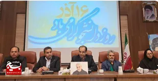 موفقیت جامعه وابسته به موفقیت دانشجو و دانشگاه است