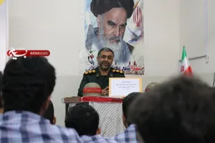 معلم انقلابی، دانش آموز انقلابی پرورش خواهد داد / پیشرفت علمی دانش آموزان مشت محکمی بر دهان استکبار جهانی