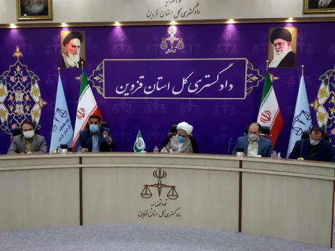 حضور مسئول سازمان بسیج حقوق دانان درنشست عالی دادگستری کل استان قزوین و در بین حقوق دانان بسیجی استان