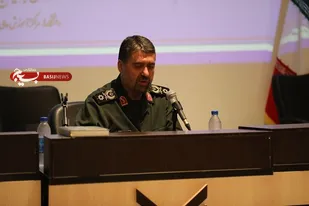 دشمن تلاش می کند حیا و عفت را از بخشی از جامعه حذف کند/ مهم ترین کار مبارزه با دروغ&zwnj;پردازی&zwnj;های دشمن است