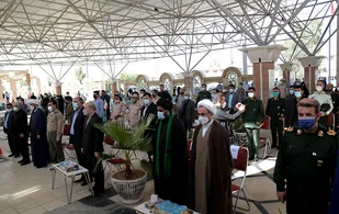 آئین مهمانی لاله ها و عطرافشانی مزار مطهر شهدا در صالح آباد برگزار شد