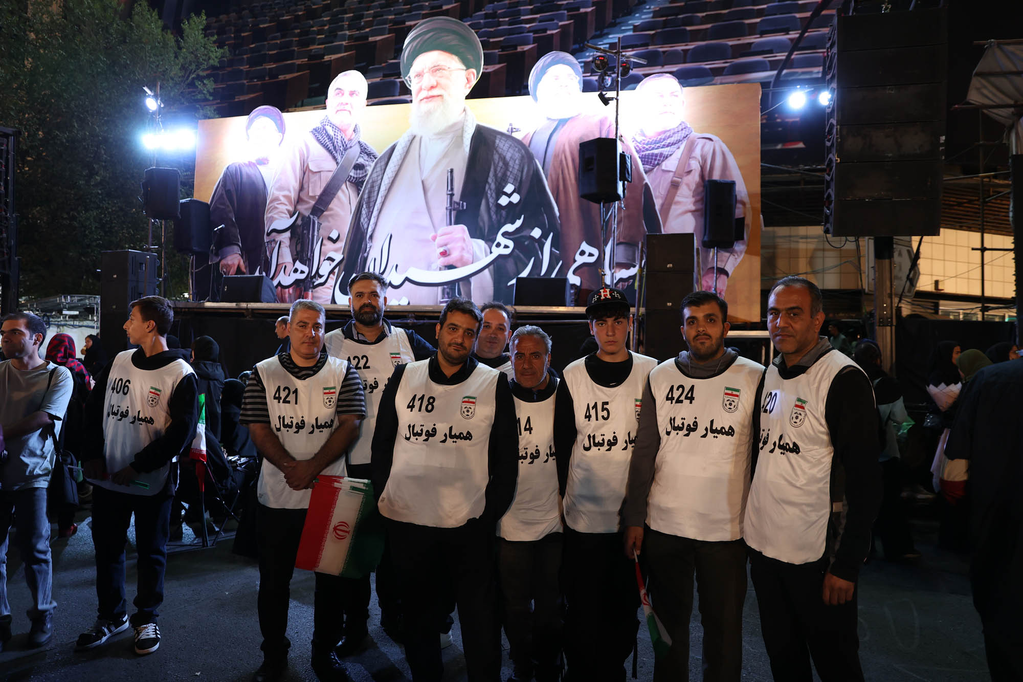 اجتماع بزرگ جامعه ورزش و جوانان «ورزش، جان‌فدای ایران» در میدان انقلاب