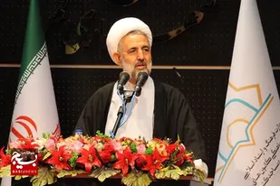 خروجی مساجد ما باید افرادی همچون شهدا باشند/ جوانان را به مسجد ترغیب کنیم