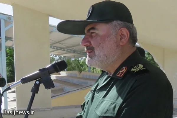  دشمن امروز جنگ ترکیبی را بر ما تحمیل کرده است/ یکی از دستاوردهای جنگ تحمیلی تقویت خودباوری بود