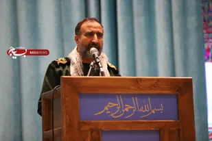 جبهه حق در مقابل جبهه باطل پیروز است/جبهه فضای مجازی در اختیار دشمن است