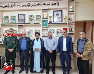 دیدار مدیر عامل شرکت نفت و گاز آغاجاری با فرمانده ناحیه امیدیه
